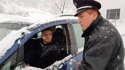 Dëbora në verilindje shkakton ngrica në rrugë - Top Channel Albania - News - Lajme