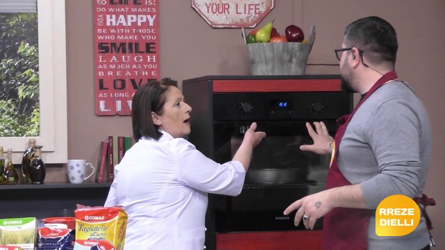 Report Tv Rreze Dielli, Te gatuajme me Zonjen Tefta Pjesa 2 Qumeshtor & Fileto pule e mbushur