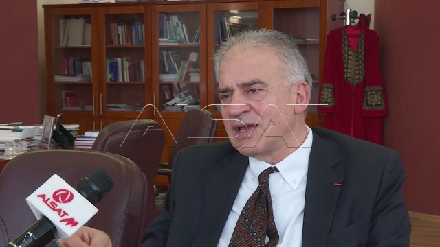 Реакции во Грција по палењето на знамето на протестот во Скопје