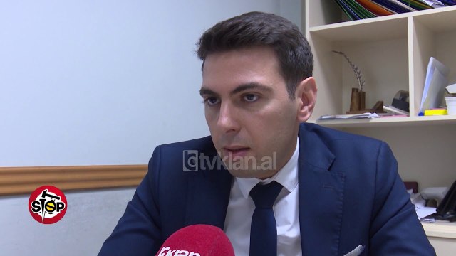 Stop - Vlorë, makina e bllokuar prej vitesh, peng i letër-porosisë nga Italia! (1 mars 2018)