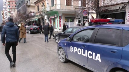 Plumba në qendër të Fierit - Top Channel Albania - News -   Lajme