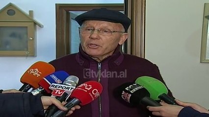 Sulmohen tre biznese ne Korce