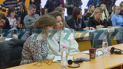 SHTYHET SEANCA PER KOMISIONERIN PUBLIK - News, Lajme - Kanali 15