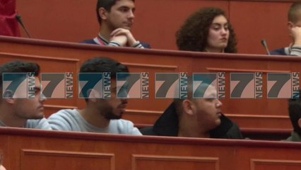 STUDENTE IZRAELITE NE TIRANE, MBLEDHIN FAKTE PER SHPETIMIN E HEBRENJVE - News, Lajme - Kanali 7