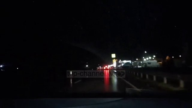 Aksident në Tiranë-Durrës, përfshihen disa makina - Top Channel Albania - News - Lajme