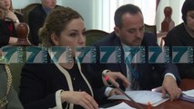 MINISTRJA E MBROJTES PERPLASET ME OPOZITEN NE KOMISIONIN E SIGURISE - News, Lajme - Kanali 15