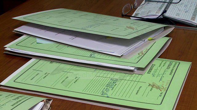 Gjykata e Tiranës, e mbytur nga dosjet - Top Channel Albania - News - Lajme