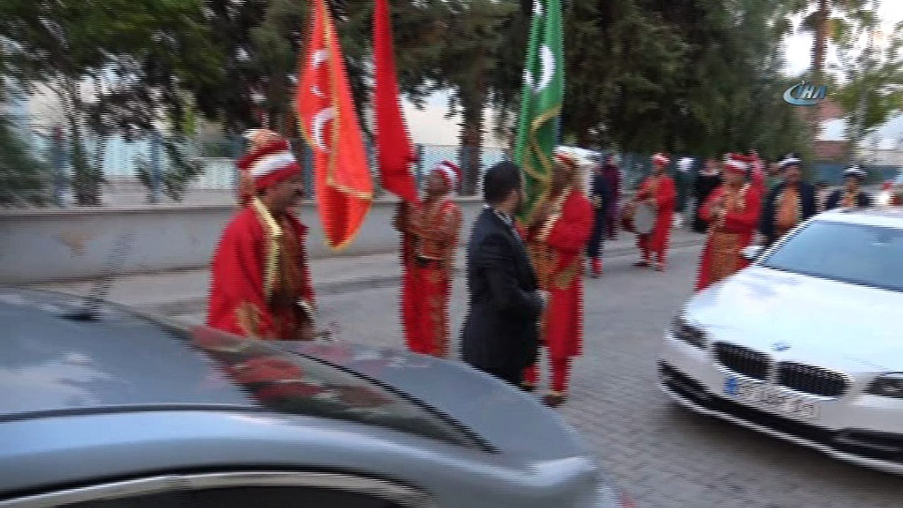 Gelini mehter takımıyla aldı