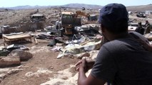 İsrail askerleri Kudüs'ün doğusunda Filistinlilere ait 40 ev ve ağılı yıktı - KUDÜS