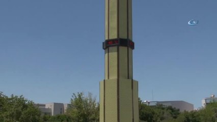 Antalya 42 Dereceyi Gördü, Vatandaşlar Ağaç Gölgelerine Sığındı