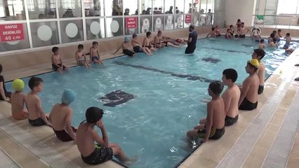 Hakkari Yarı Olimpik Yüzme Havuzuna Kavuştu