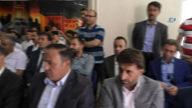 AK Parti Hakkari Milletvekili Dinç mazbatasını aldı