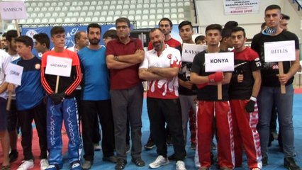 Türkiye Kick Boks Şampiyonası Elazığ’da başladı