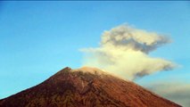 Bali's Agung volcano in fresh eruption