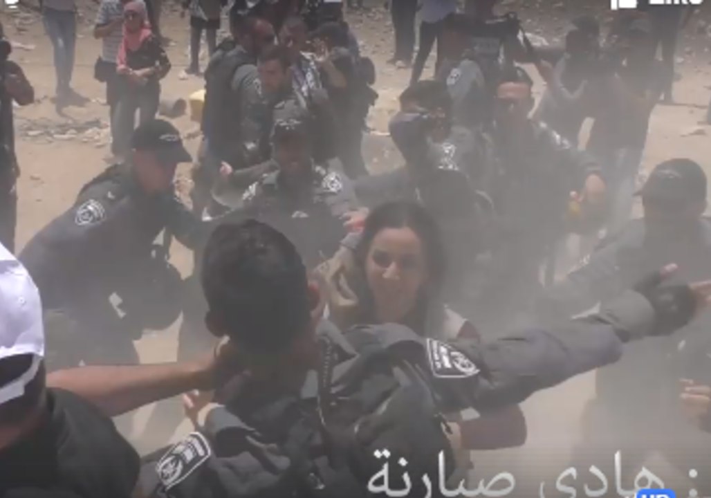 Israeli Police Stage Violent Crackdown on Anti-Demolition Protest Near Jerusalem