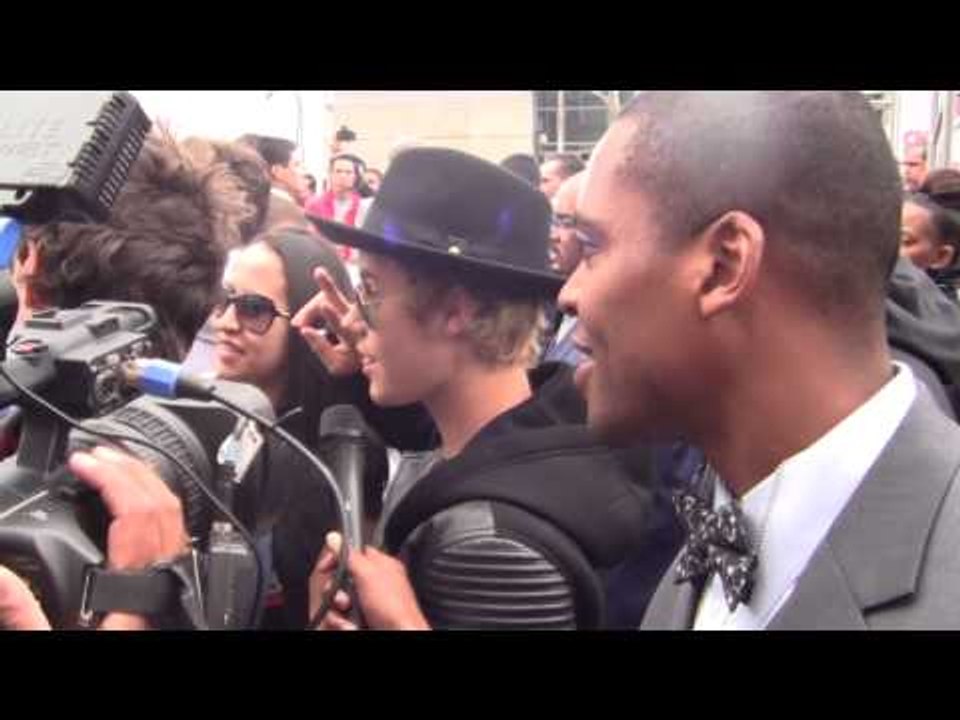 EXCLUSIVE JUSTIN BIEBER on Training With FLOYD MAYWEATHER & Possibly FIGHTING One Day!