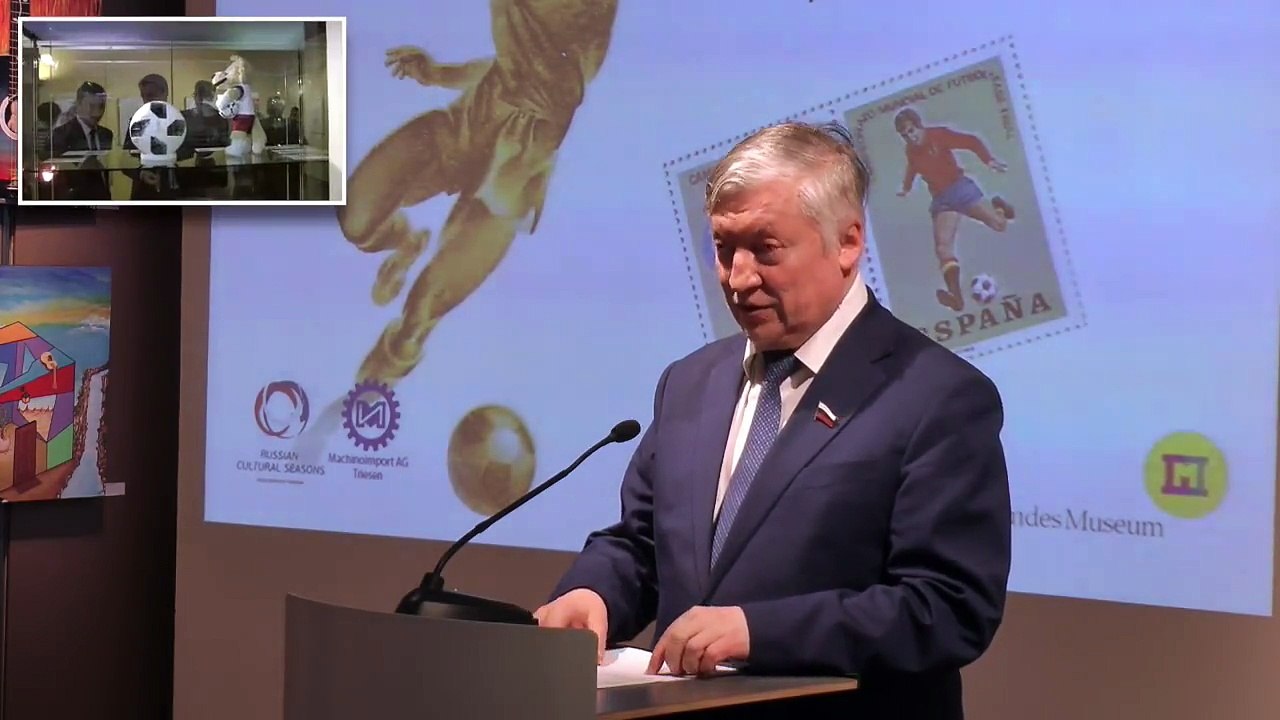 FIFA Fussball-WM auf Briefmarken aus der Sammlung des ehemaligen Schachweltmeisters Anatoli KarpowDie Endrunde der FIFA Fussball-Weltmeisterschaft gilt als da