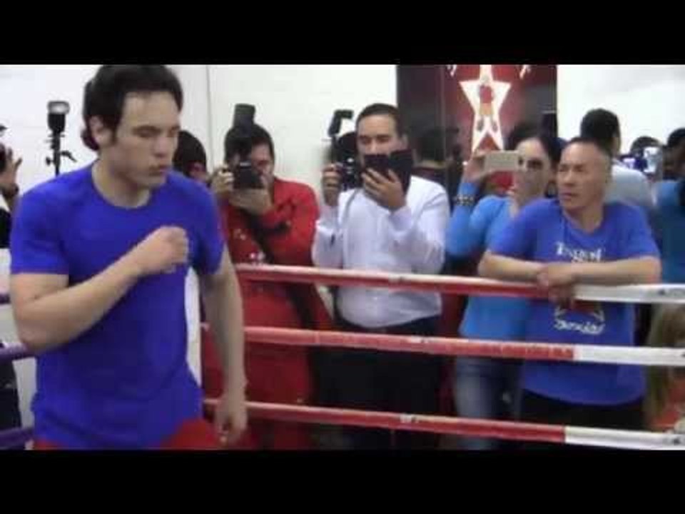 Julio Cesar Chavez Jr SHADOW BOXING for Julio Cesar Chavez jr vs Andrezj Fonfara