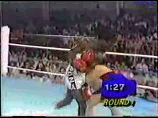 Cornelius Boza Edwards  v Bobby Chacon II  -  1 of 5