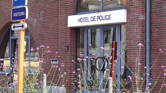 Belçika'da Müslüman genç kıza saldırı - ANDERLUES