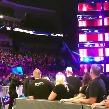IIconics (Billie Kay and Peyton Royce) Entrance - Smackdown June 19th 2018