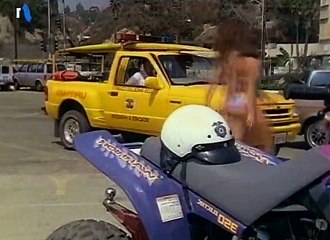 Alerte a Malibu 4 10 Drole de sirene avi   Part 01