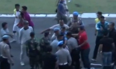 Jurnalis Media "Online" Dikeroyok Staf dan Pemain Bola