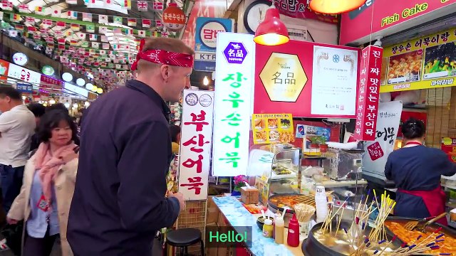 Traditional Korean Street Food Tour at Gwangjang Market in Seoul!