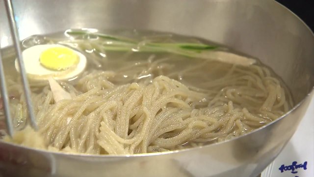냉면값 9천 원 육박...서민 외식비 부담 껑충 / YTN