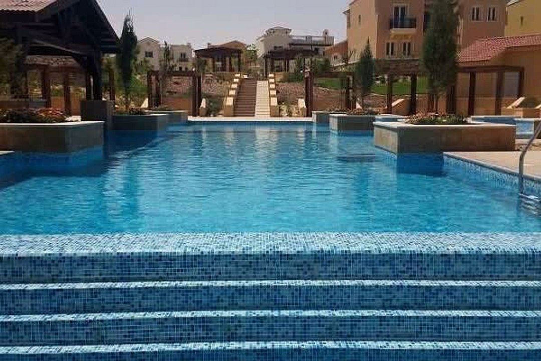 وحدة ريسيل بماونتن الدبملوماسيين شاليه دور ارضي