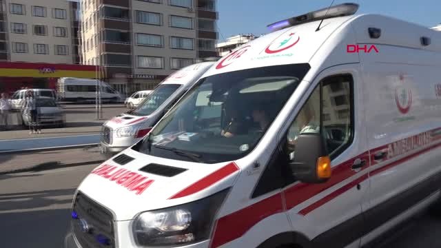 Bursa'da İşçi Servisi Kaza Yaptı 12 Yaralı Hd