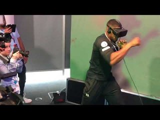 Anthony Joshua FIGHTS HIMSELF! on Sky Sports VR