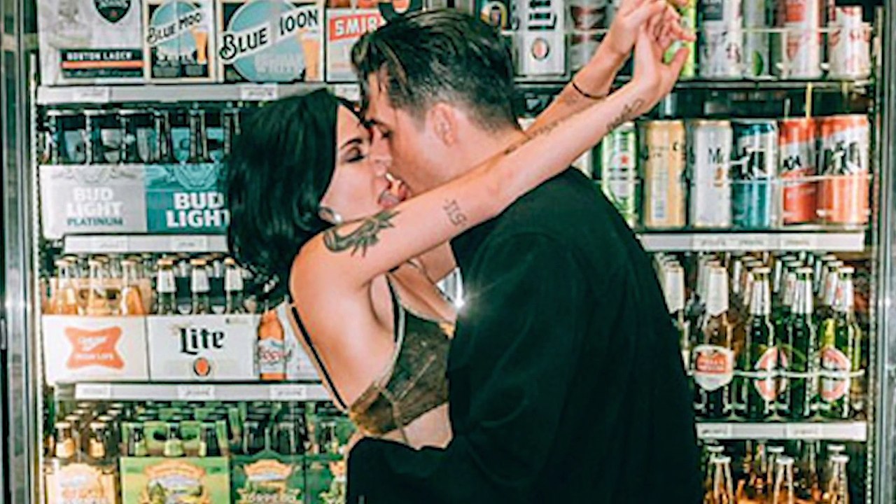 Halsey Dating Machine Gun Kelly After G Eazy Break Up? | Hollywoodlife