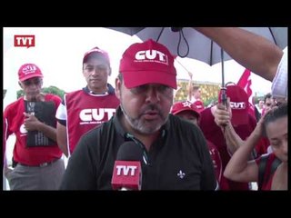 Centrais sindicais protestam contra alta dos juros