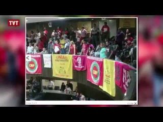 Manifestantes protestam contra suspensão da análise do Plano Diretor