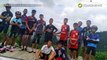 Penyelamat mencari tim sepak bola yang hilang di gua Thailand - TomoNews