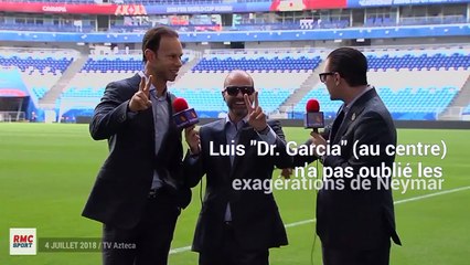 Un ex-international mexicain se moque en direct des roulades de Neymar