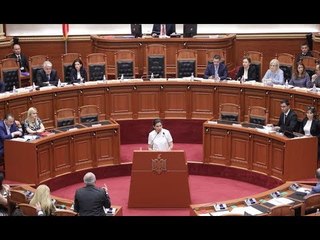 Скачать видео: Kumbaro: Teatri Kombëtar nuk i qëndron më kohës  - Top Channel Albania - News - Lajme