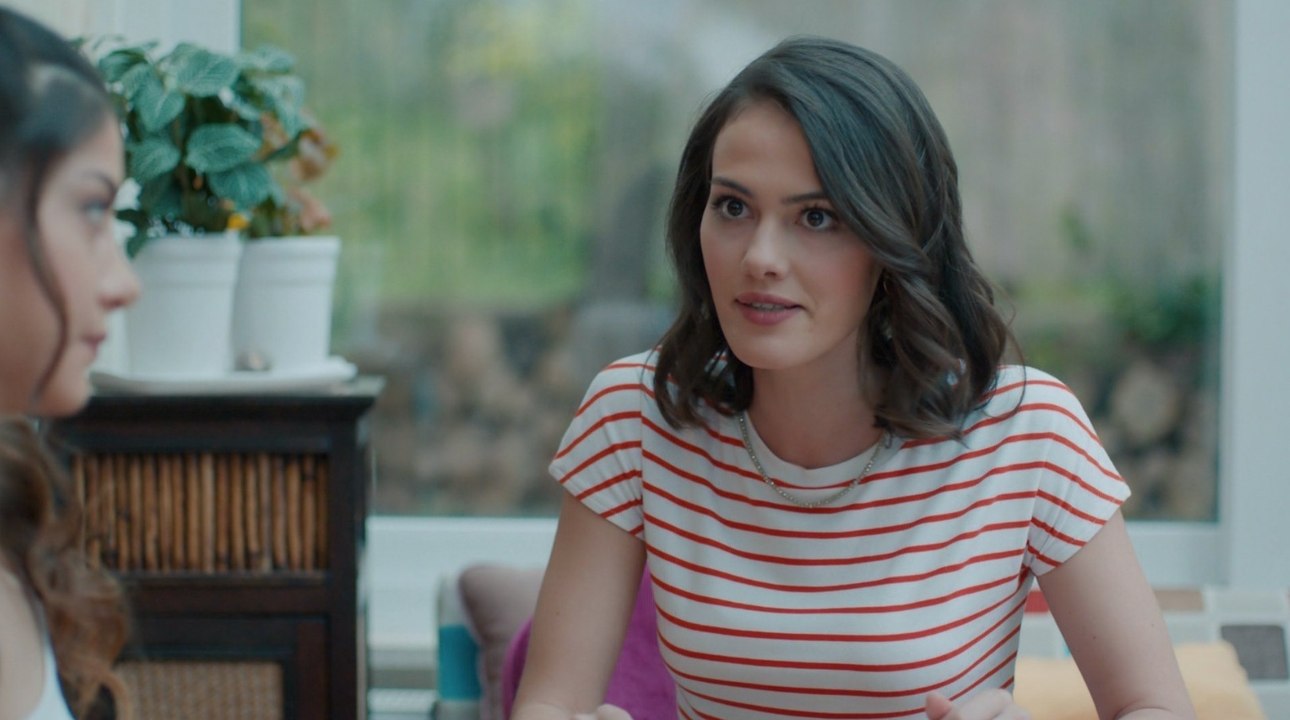 Meleklerin Aşkı 1. Bölüm Melek Yağmur'u Kıskanıyor mu?