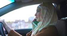 Araba Sürme Yasağının Kalktığı Suudi Arabistan'da, Kadın Sürücünün Otomobili Kundaklandı