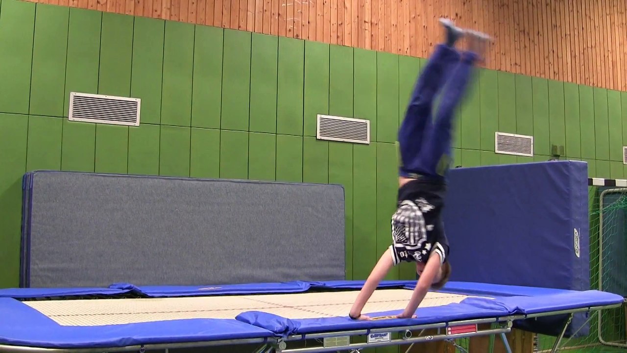 Akrobatik AG in der Grundschule Traumfänger 2015