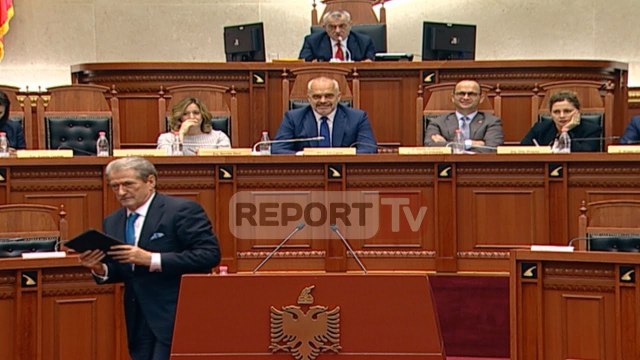 'Ndaloni pak more nga vjedhja’, reagimi i Ramës kur Berisha po e akuzonte në Kuvend