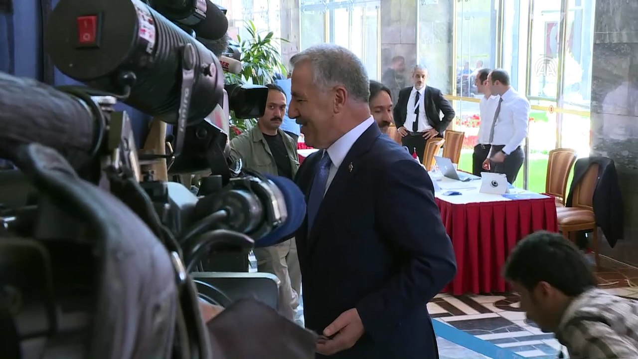Milletvekilleri kayıt yaptırıyor - Ahmet Arslan - TBMM