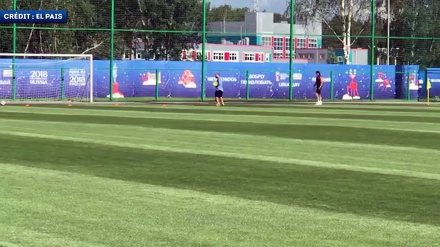 L'entraînement léger de Edinson Cavani