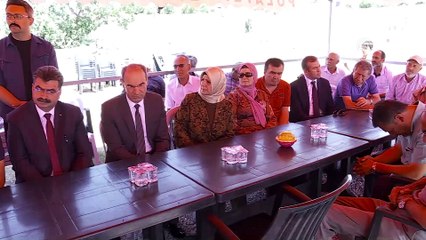 Bakan Yılmaz'dan Eylül'ün ailesine taziye ziyareti - ANKARA