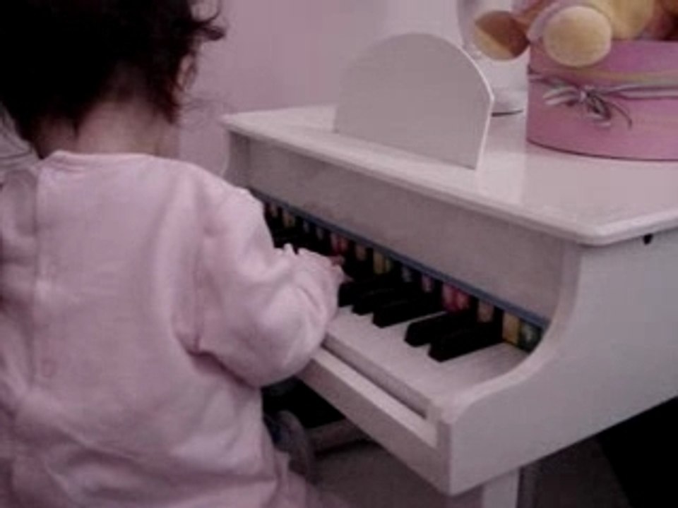 LA PIANISTE