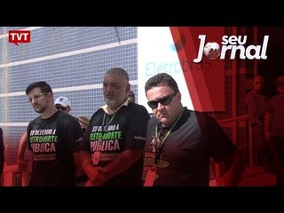 Скачать видео: Trabalhadores da Eletrobras paralisam atividades em Brasília