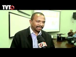 Metalúrgico lança livro "Histórias de Peão"