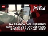 Na França, voluntários dão aula de francês para refugiados ao ar livre