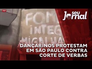 Dançarinos protestam em São Paulo contra corte de verbas